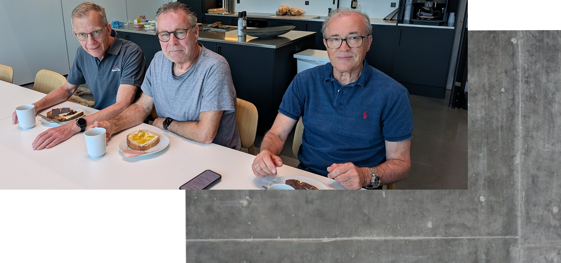 fælles formiddagskaffe hos Mogens Lund